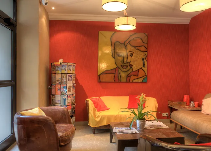 Posy Hotel By Happyculture Parigi